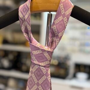 Versace Vintage Geometric Patterned Purple tie